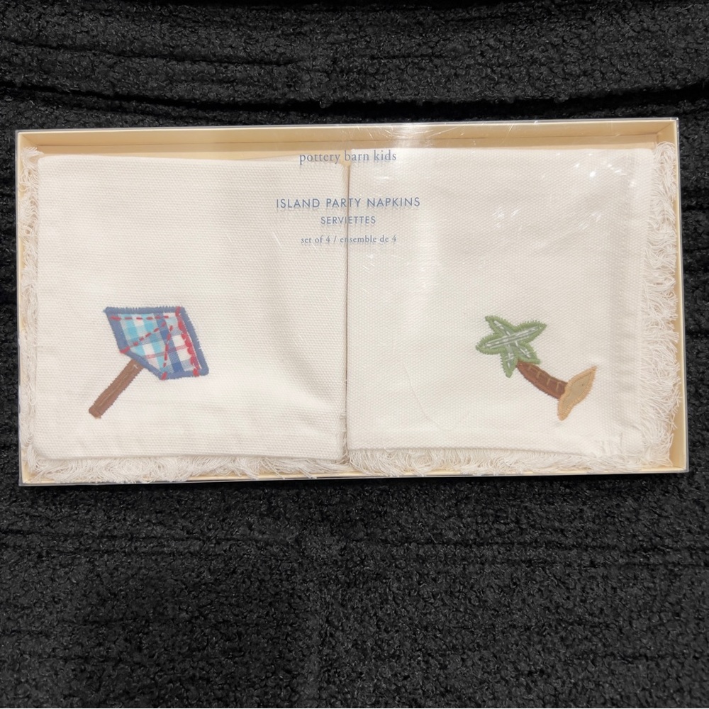 Pottery Barn Kids White Island Party Napkins Set of 4 NIB Palm Tree Coastal 🏝️⛱️